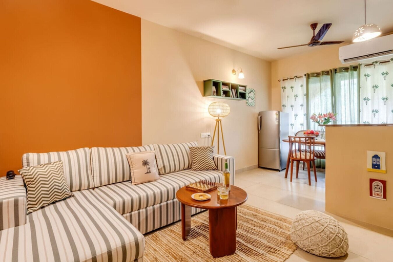 Room 2, 1BR in North Goa Pool Gym Clubhouse Access, North Goa