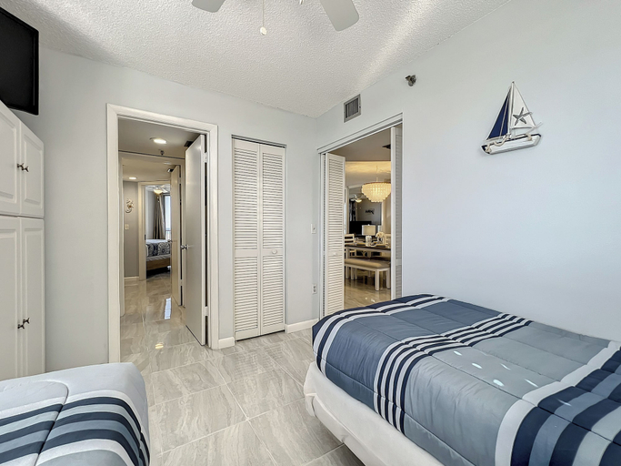 Interior 4, Oceania Beach Club 409, Volusia