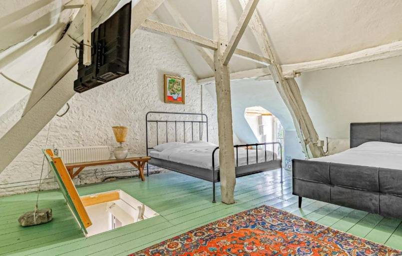 Room 5, Spacious Holiday Farm in the Loire Valley, Indre