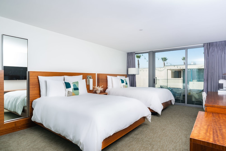 Bedroom 3, Tower23 Hotel, San Diego