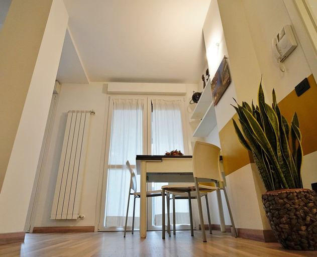 Room 4, Candiani D2 Monolocale, Milano