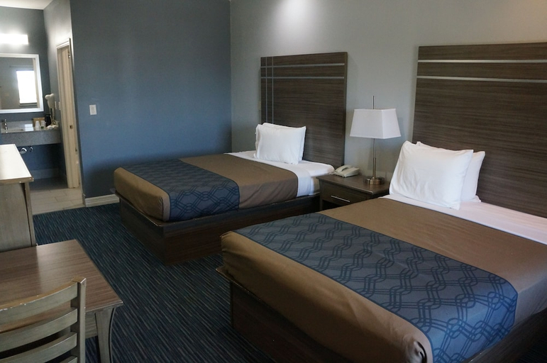 Bedroom 2, Home Place Inn Spring I-45 North & 1960, Houston