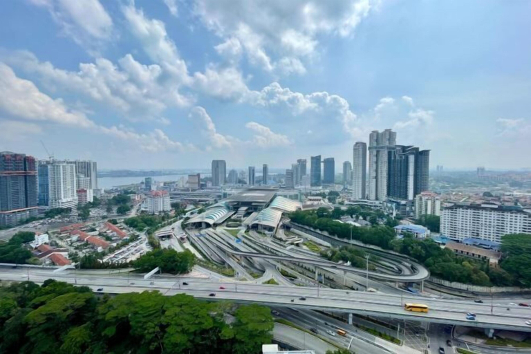 View from property, Paragon Suites @ CIQ L26 By UCome Homestay, Johor Bahru