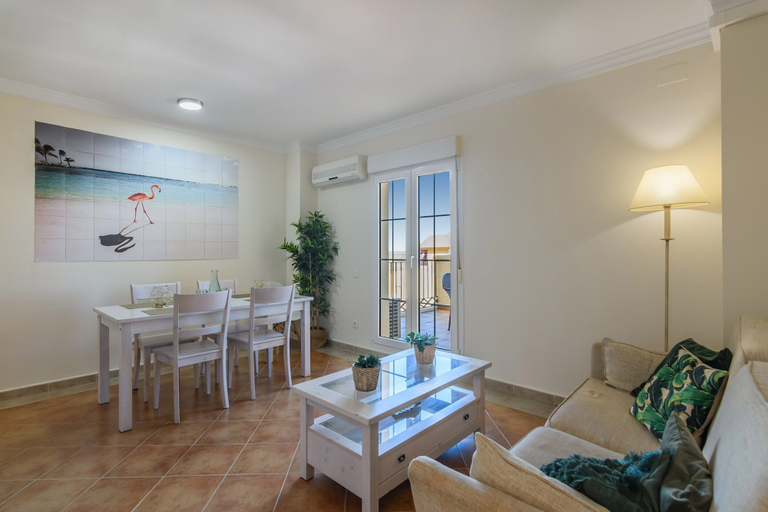 Dining 3, Beachside Penthouse With Sea Views, Huelva