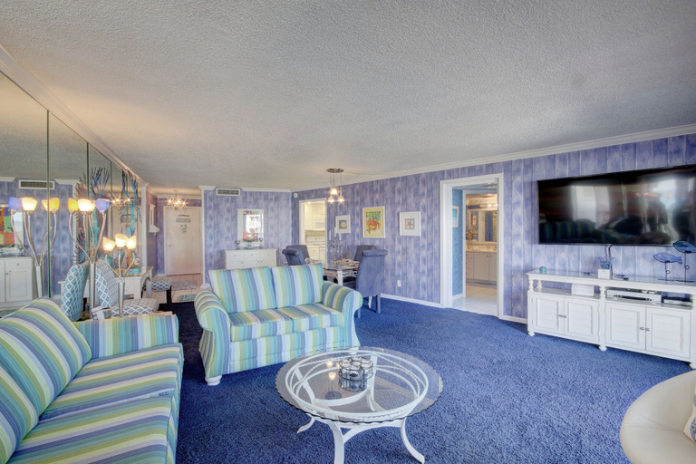 Interior 5, 345 El Matador, Okaloosa