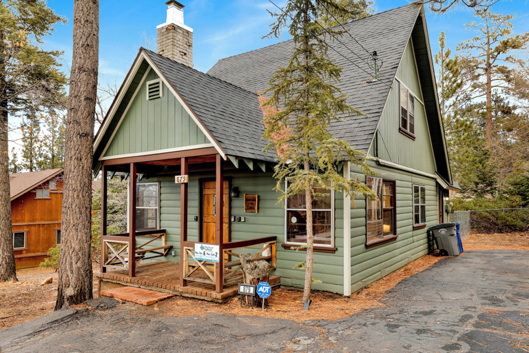 Exterior 4, Quiet Cabin #564, San Bernardino