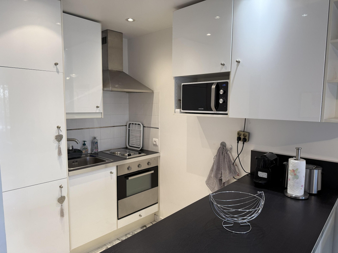 Room 2, Central Studio in Cannes Near The Martinez- 2351, Alpes-Maritimes