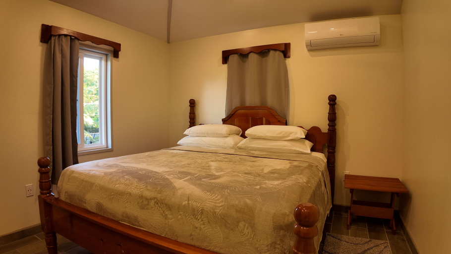 Bedroom 2, Hidden Treasure Vacation Home
