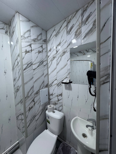 Bathroom 3, Family Bukhara, Buxoro