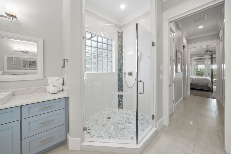Bathroom 3, Paradise Cove, Okaloosa