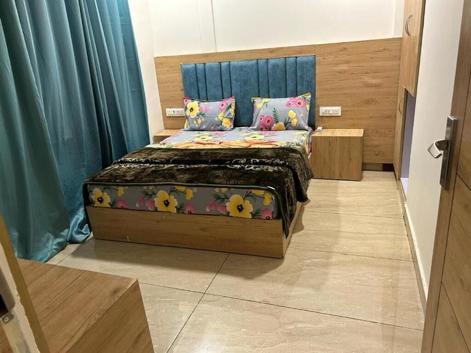 Room 5, Avadh Guest House, Garhwal