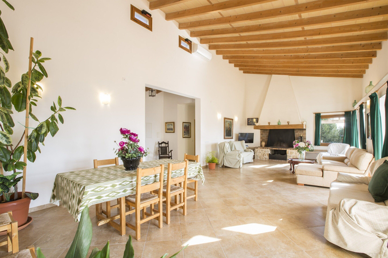 Others 5, Son Morey - Villa With Private Pool. Free Wifi, Baleares