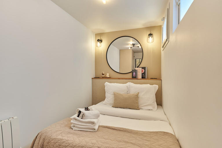 Room 3, Charming Apartment - Paris Pere Lachaise, Paris