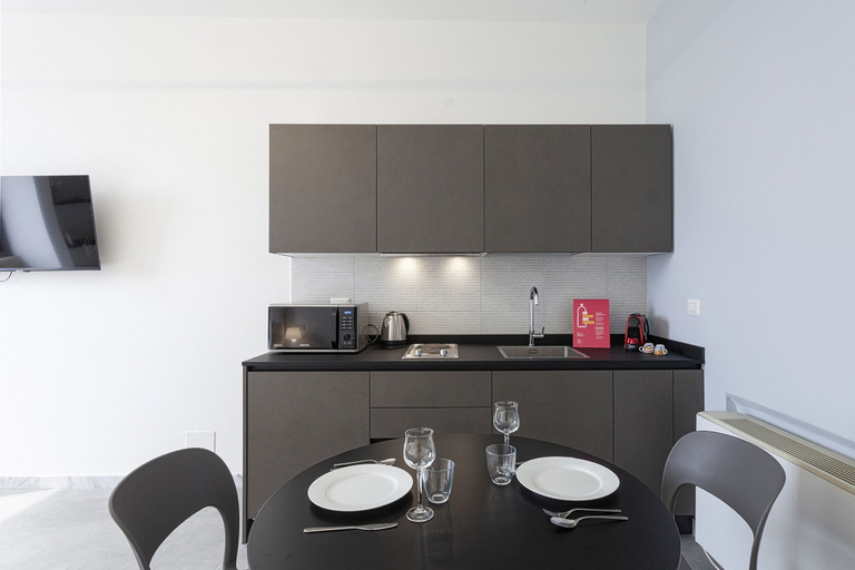 Room 5, Chic Modern Lofts - B - BK, Genova