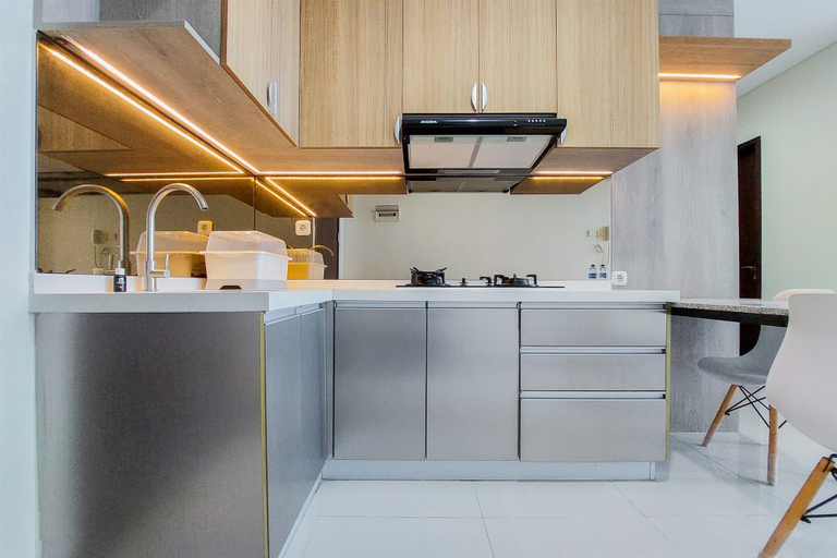 Private kitchen, Comfort And Modern Apartment 2Br At Brooklyn Alam Sutera, Tangerang