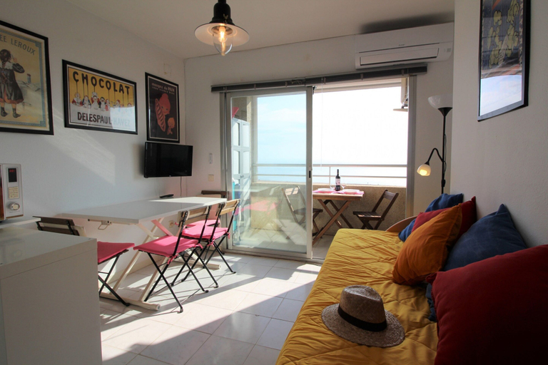 Living room 2, Beachfront Apartment in Empuriabrava with Sea Views, Girona
