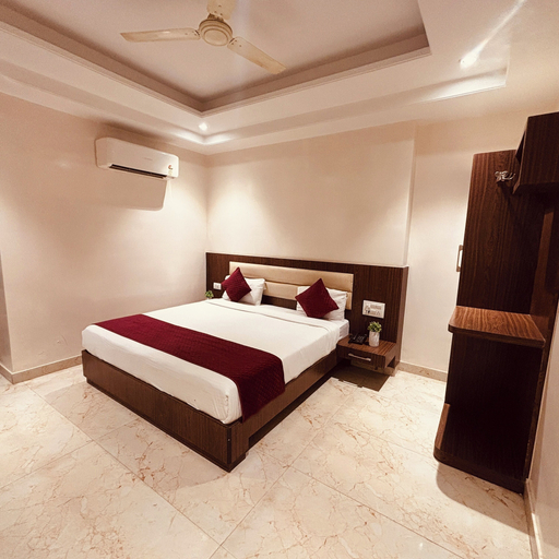 Room 5, Hotel Vinayak Near Akshaya Patra Jagatpura, Jaipur