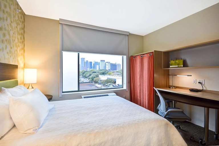 Bedroom 3, Home2 Suites by Hilton Dallas Downtown at Baylor Scott & White, Dallas