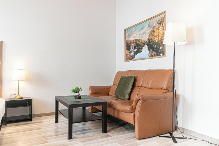Exterior 3, Comfy 2BR Apt Near U6 Station Long Stay, Wien