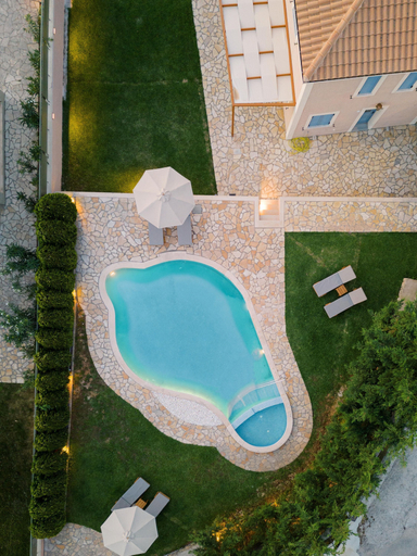 Room 5, Vasilopoulos Residences Villas With Shared Pool, Ionian Islands
