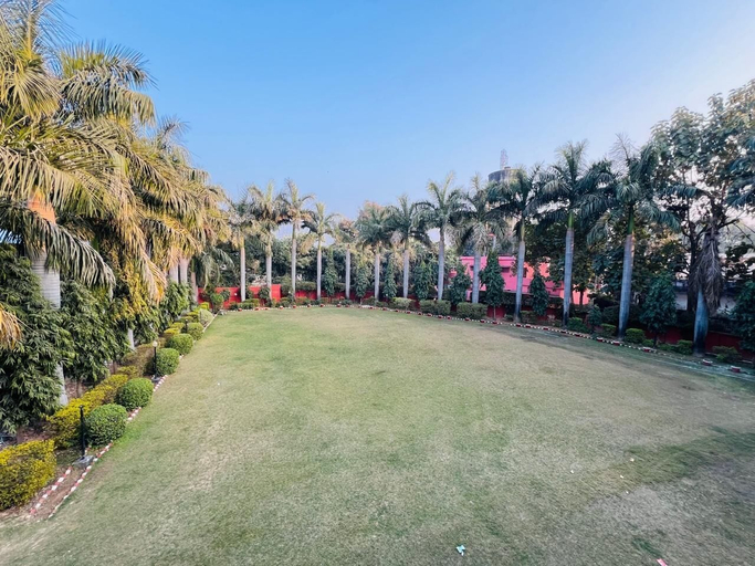 Others 3, HOTEL SHREE JEE, Chitrakoot