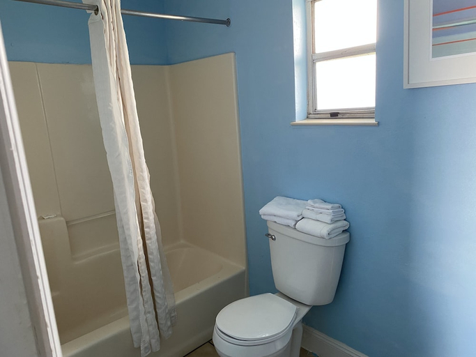Bathroom, Howard Johnson by Wyndham Sebring, Highlands