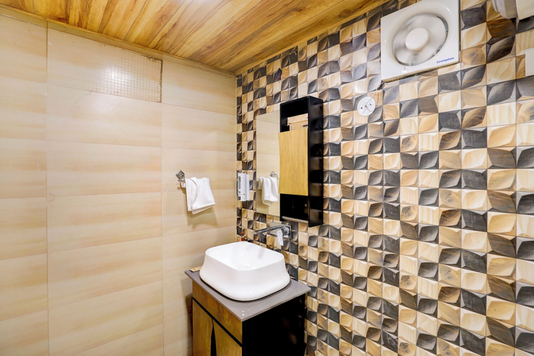 Bathroom, Alaya Stays Fortezza, Gurgaon