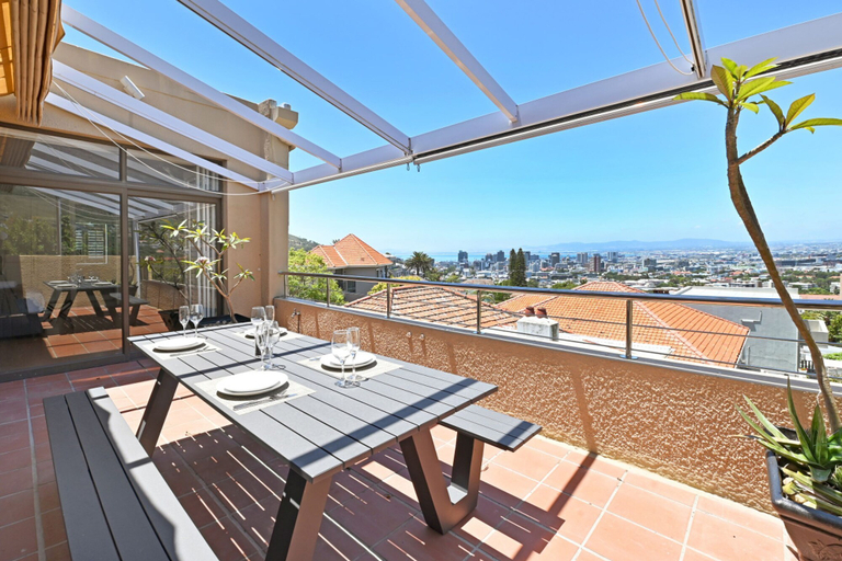 Room 5, Two Bed Table Mountain Spacious, City of Cape Town