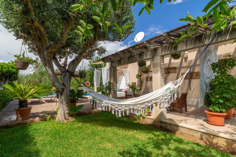 Garden 4, Can Content Villa With Pool & Garden, Baleares