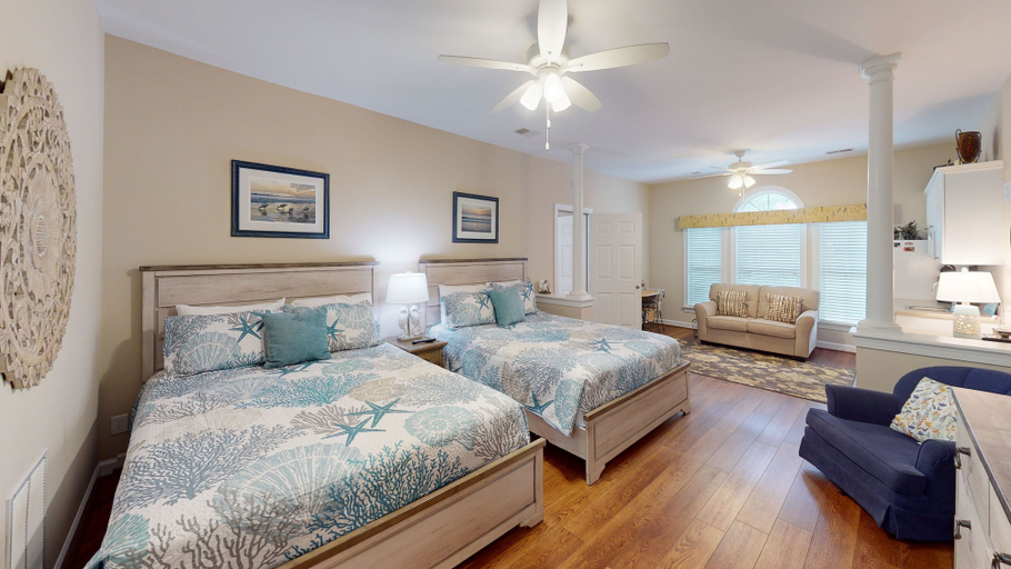 Interior 4, Champions Unit 3707, Brunswick