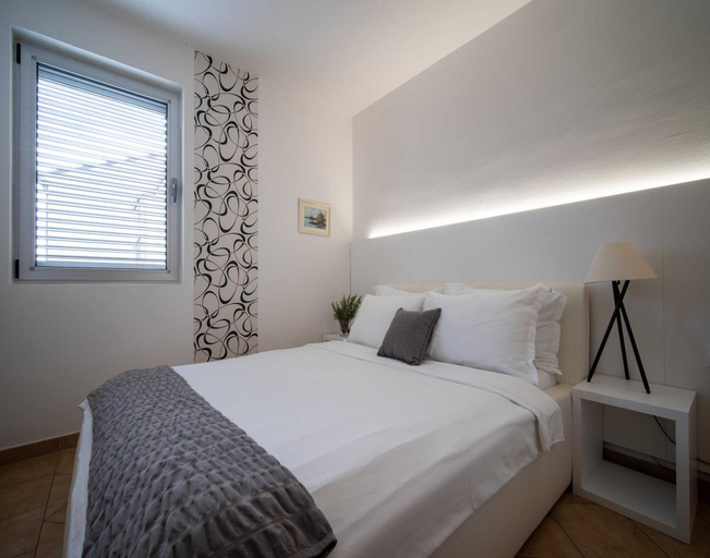 Room 3, Serene Coastal Retreat for 3 in Rovinj, Rovinj