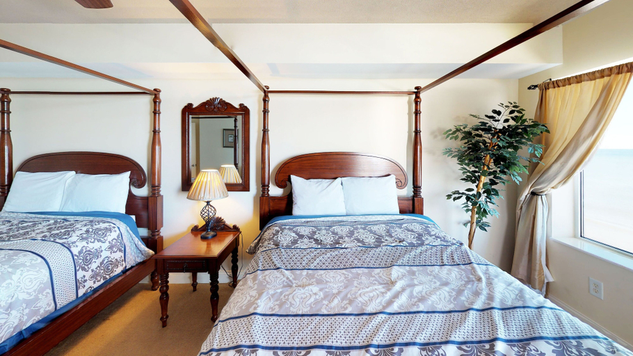 Interior 5, Ocean Blue 1102, Georgetown