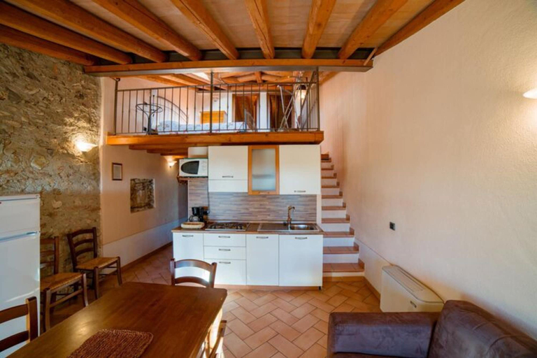 Private kitchen 2, Borgo Alba Apt. w/ Shared Pool, Brescia