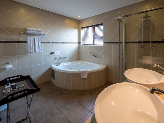 Bathroom 5, ANEW Hotel Witbank Emalahleni, Nkangala