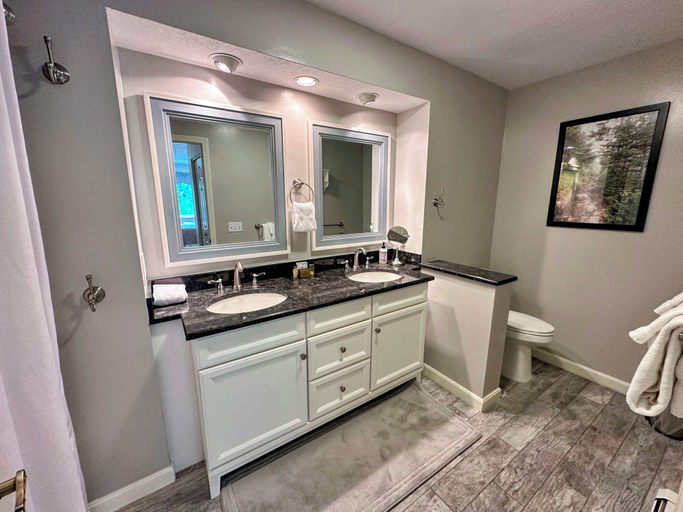 Interior 4, Fv43 Bretton Woods Single Level Home With AC on Golf Course!, Rockingham