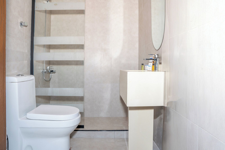 Bathroom 5, Arjan Park Al Hamra, Riyadh