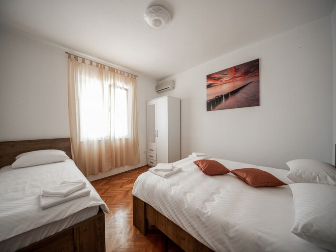 Bedroom 3, Apartment in Seline Near Paklenica Park, Starigrad