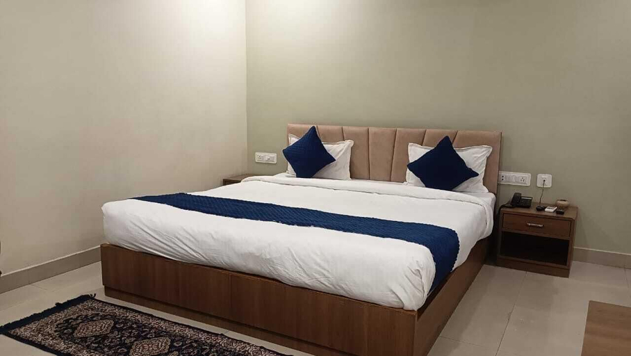 Bedroom, SAROVAR HILL HOTEL AND RESORT, Purbi Singhbhum