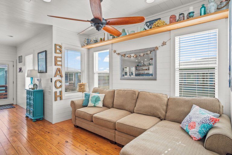 Interior 2, No Regrets! PET Friendly!, Nueces