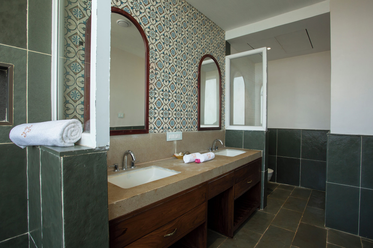 Bathroom 4, Amã Stays & Trails Athaang, Dapoli, Ratnagiri