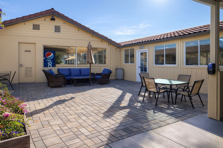 Others 5, El Castell Hotel, Monterey