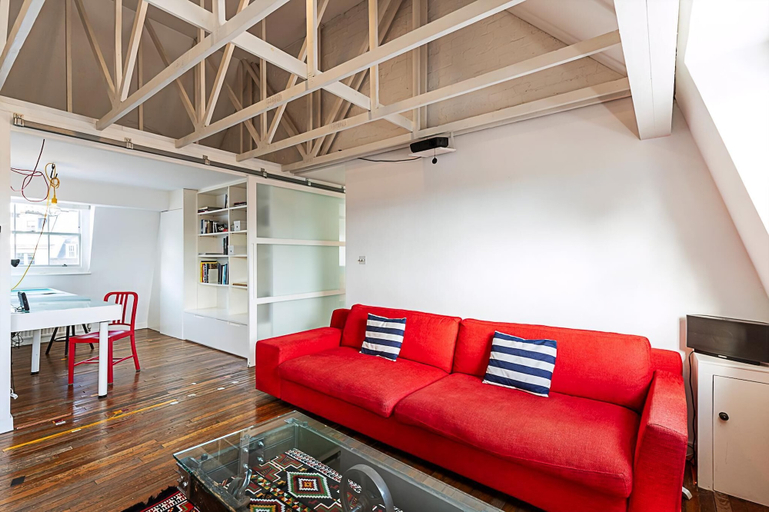 Others 5, Charming Loft in Islington - Stunning View!, London