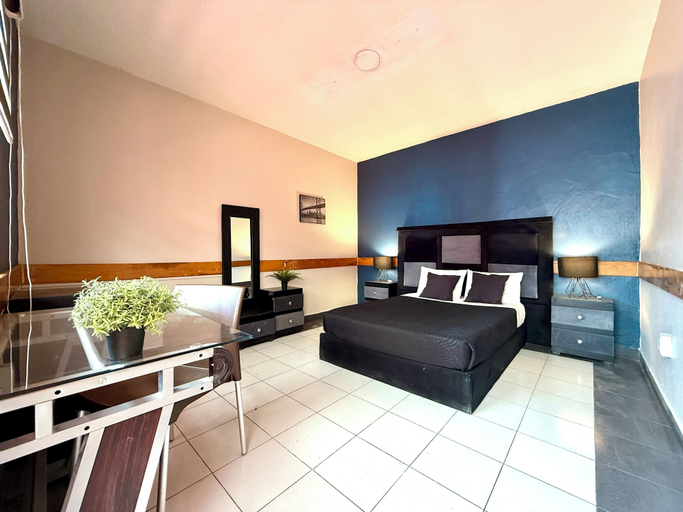 Room 3, RMS Hostal - Roma Norte, Mexico City