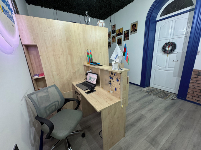 Business center, Baku Smile Hostel, Baku