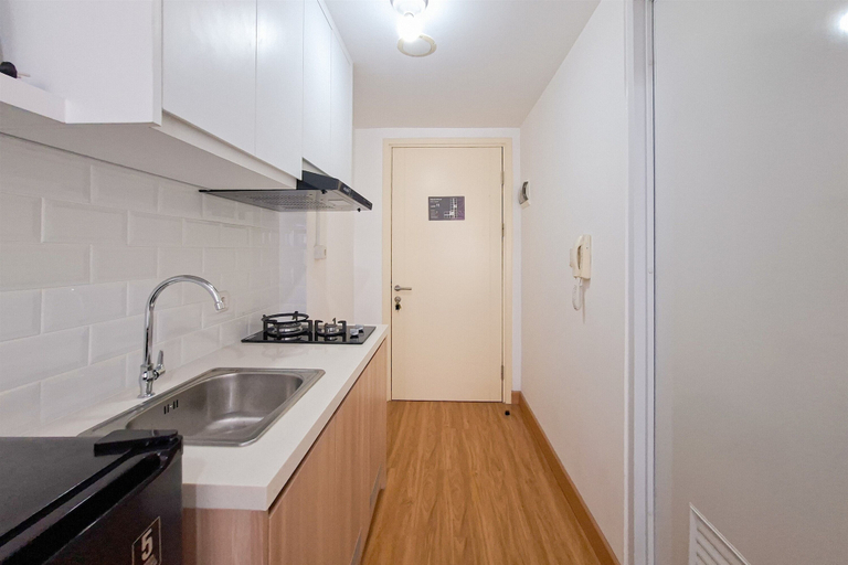 Interior 3, Comfy And Neat Studio At M-Town Residence Apartment, Tangerang