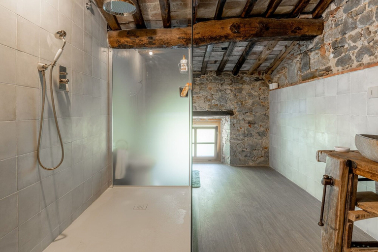 Bedroom 4, Podere il Giardino Lucca - With Private Pool, Lucca