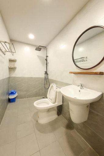 Bathroom 3, Lunaria Maison - Thu Thai Homestay, District 3