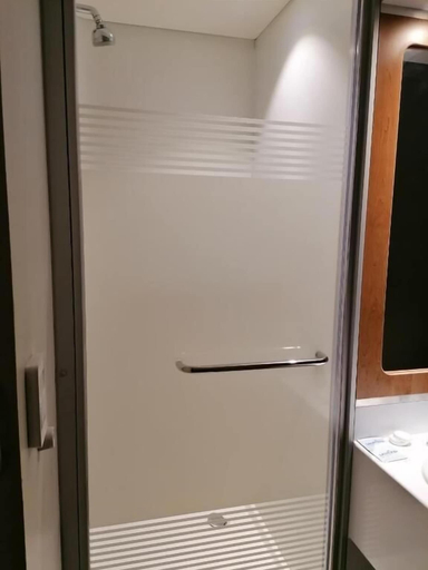 Bathroom 3, SUN1 Witbank, Nkangala
