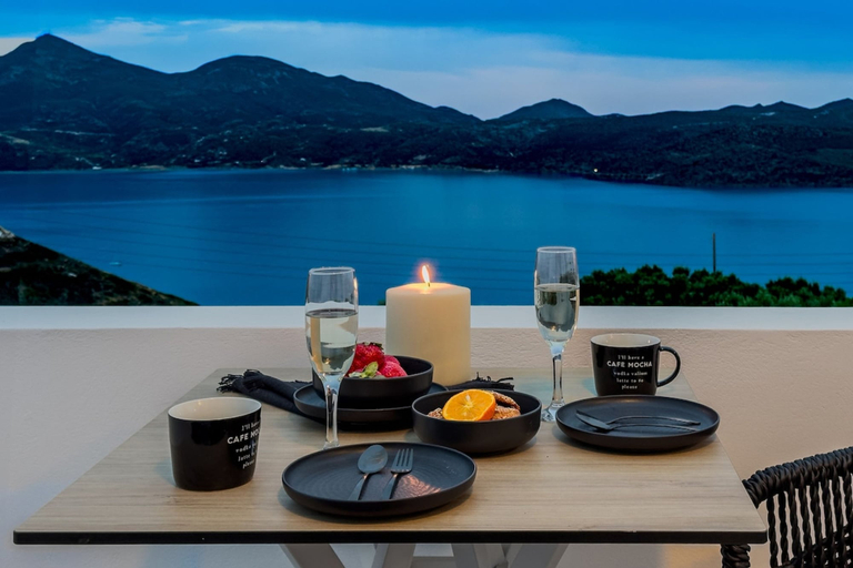 Room 4, Stema Suite 2, South Aegean