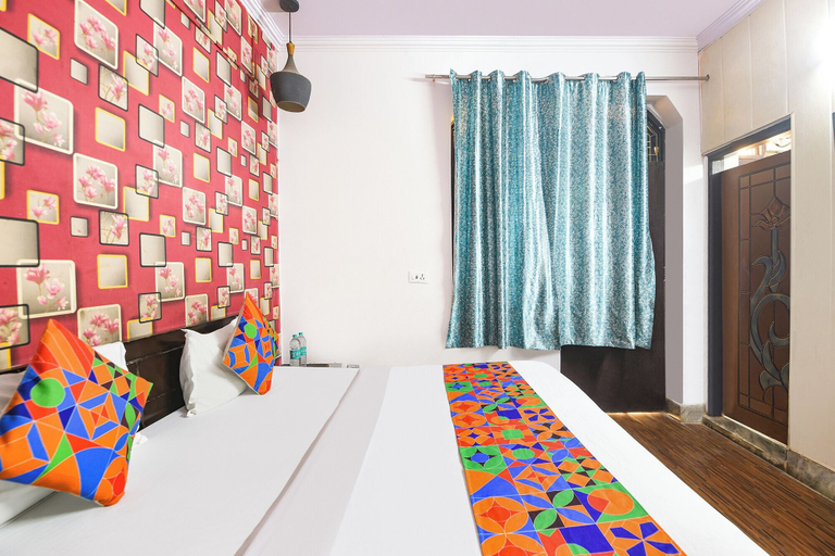 Room 4, Fabhotel Decent, Delhi